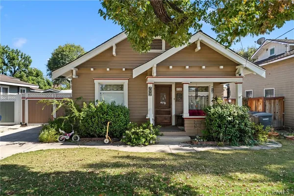 $1,068,000 | 712 East Washington Avenue, Orange, CA 92866