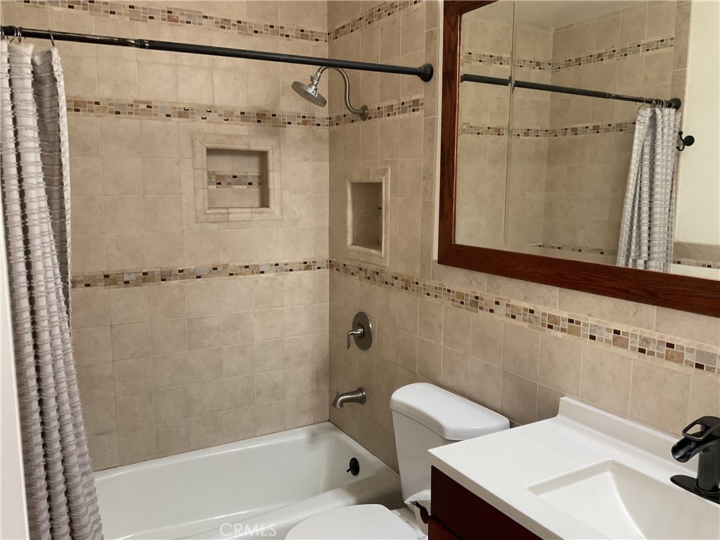 3996 Christina Road Chino, CA 91710 - Photo 22 of 25 Secondary Full Bath