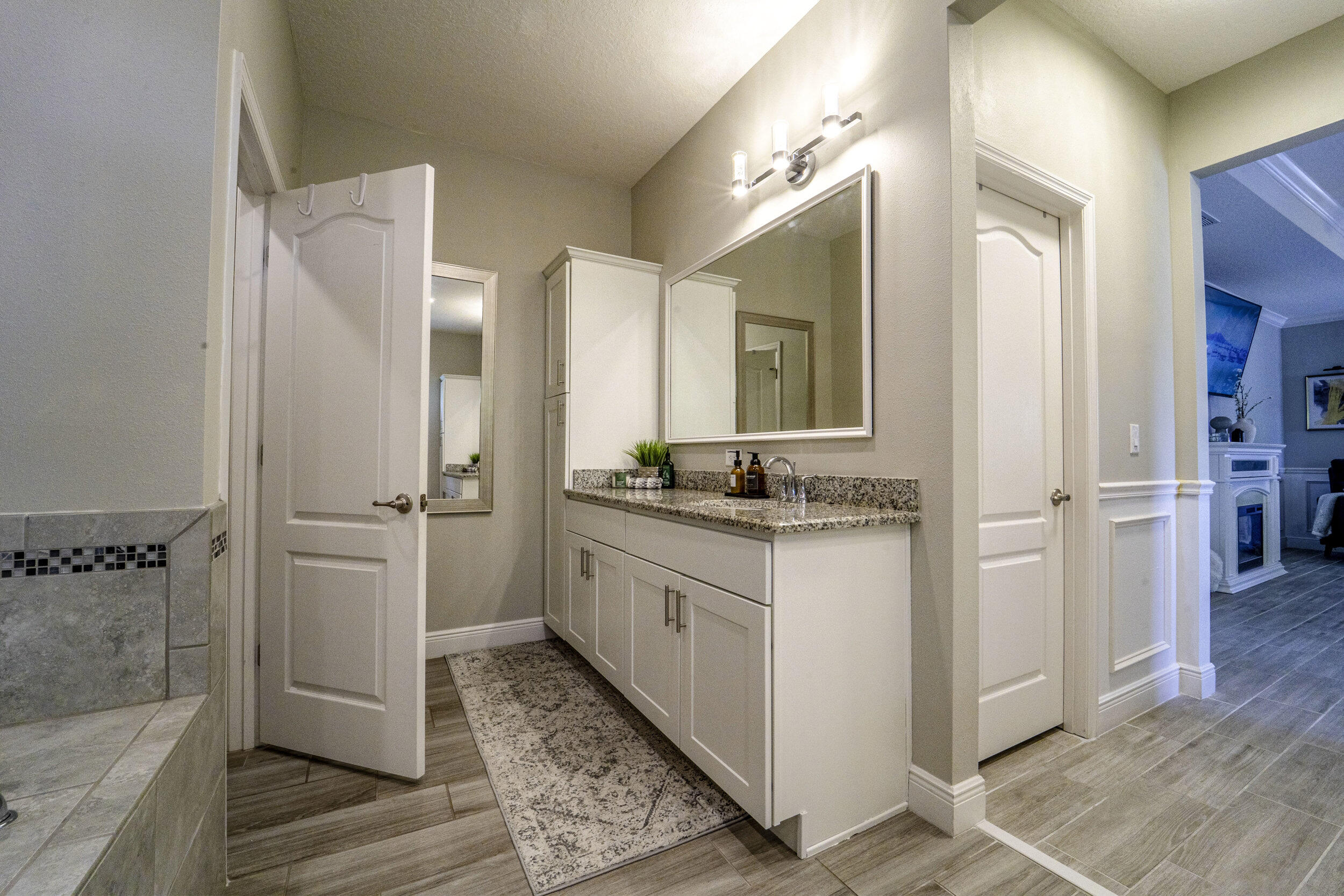 6920 Northwest Jorgensen Road Port St. Lucie, FL 34983 - Photo 25 of 56 32_primary bathroom