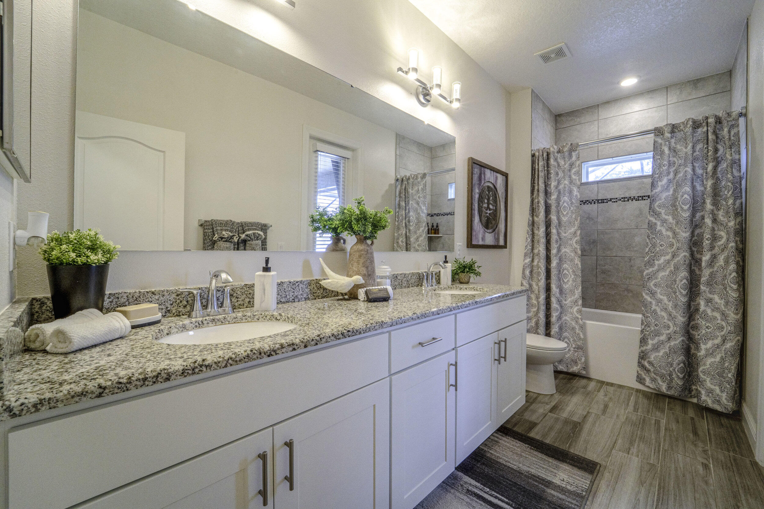 6920 Northwest Jorgensen Road Port St. Lucie, FL 34983 - Photo 30 of 56 37_pool bathroom