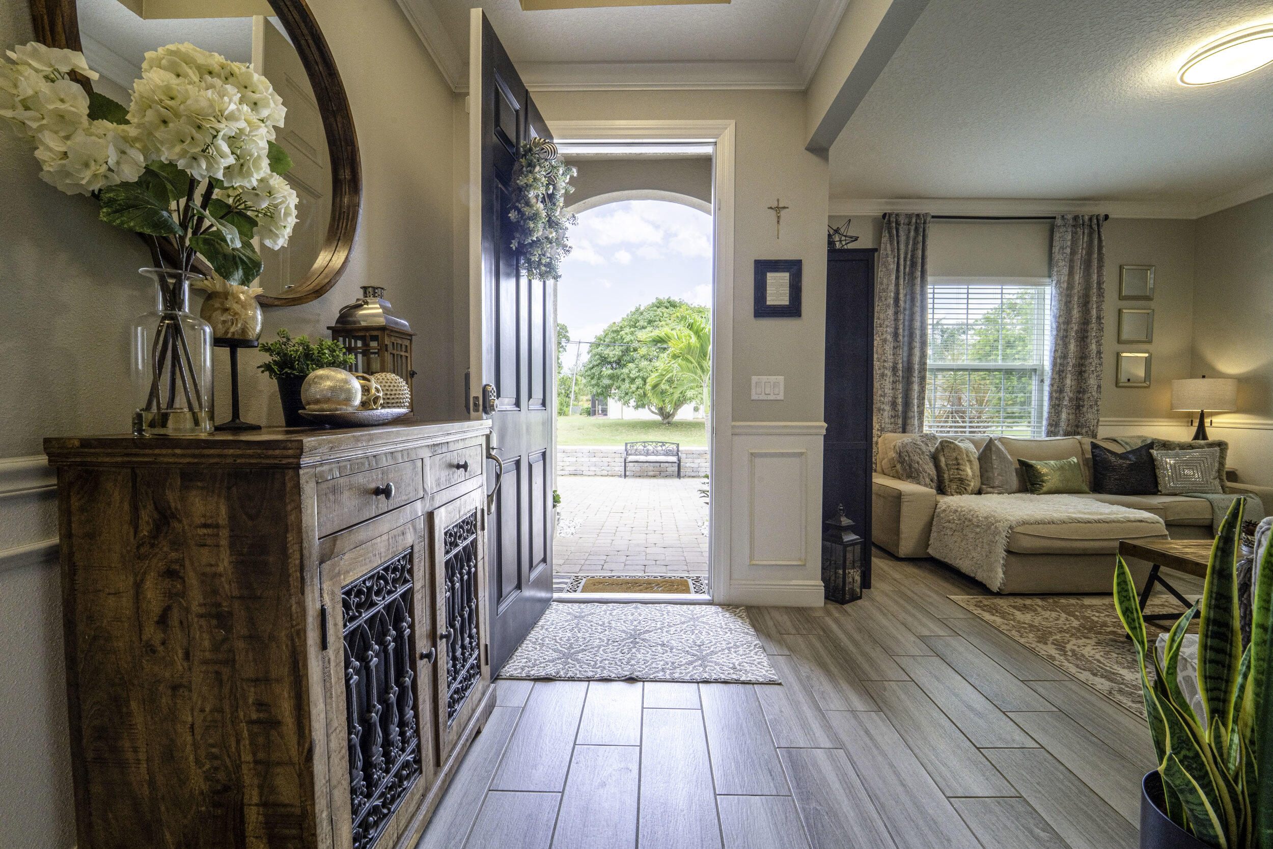 6920 Northwest Jorgensen Road Port St. Lucie, FL 34983 - Photo 6 of 56 8_entryway