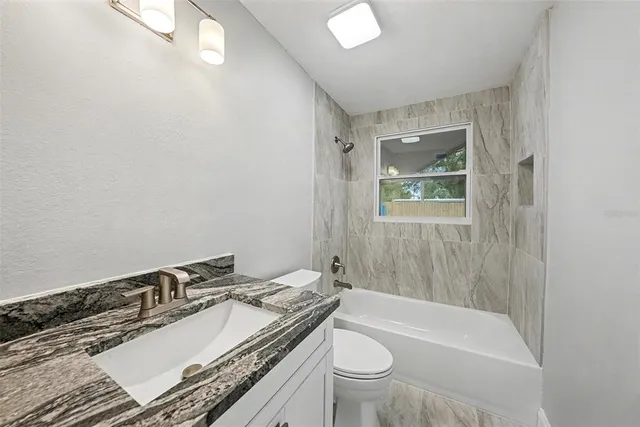 $475,000 | 2162 Barcelona Drive, Clearwater, FL 33764