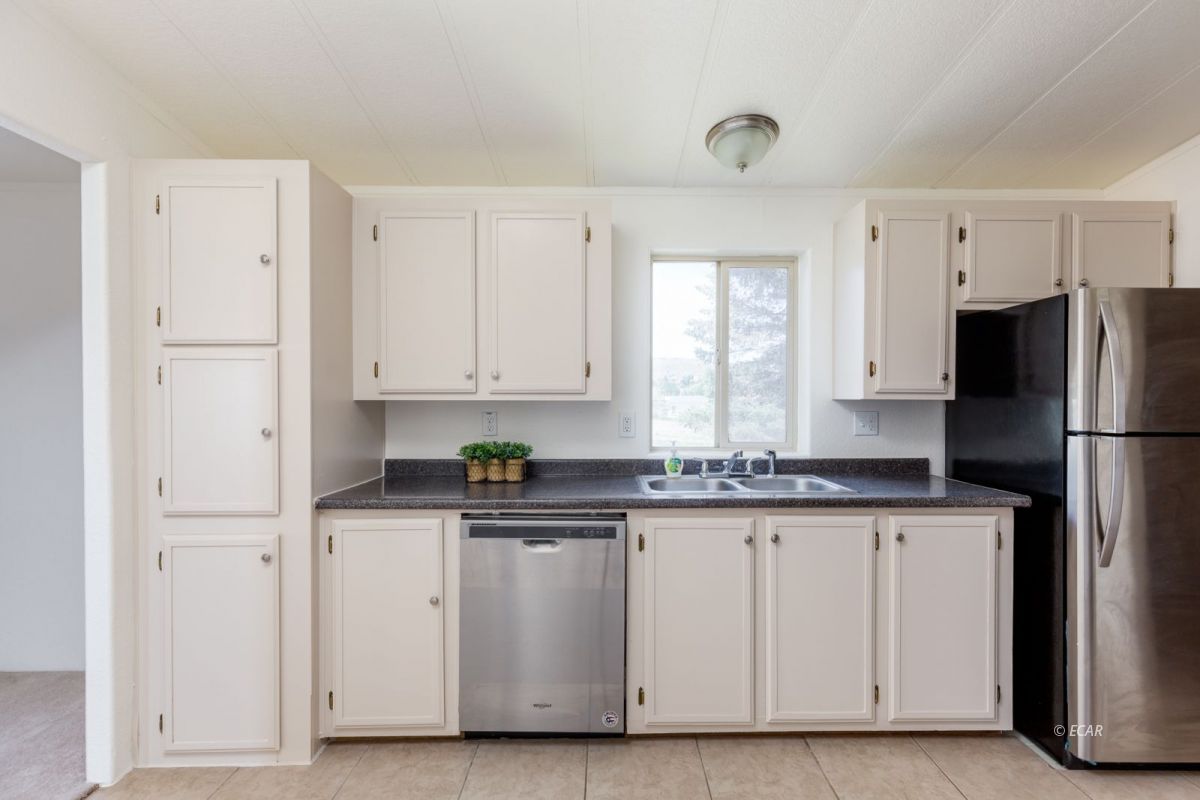 843 Spring Valley Parkway Spring Creek, NV 89815 - Photo 11 of 35 Gallery Image 11