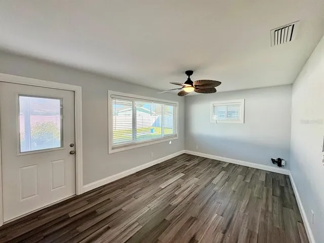 $3,200 | 1201 86th Avenue North, St. Petersburg, FL 33702