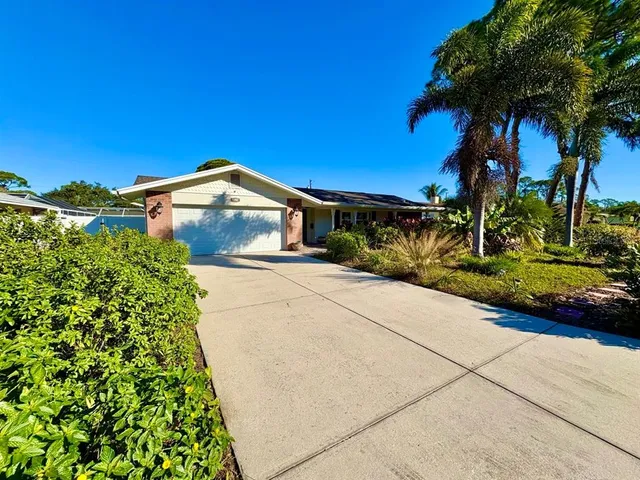 $3,200 | 1201 86th Avenue North, St. Petersburg, FL 33702