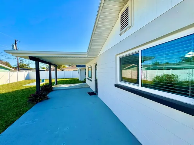 $3,200 | 1201 86th Avenue North, St. Petersburg, FL 33702