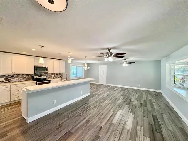 $3,200 | 1201 86th Avenue North, St. Petersburg, FL 33702