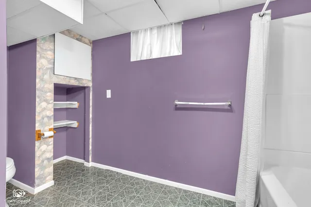 $229,000 | 878 South Wildwood Avenue, Kankakee, IL 60901