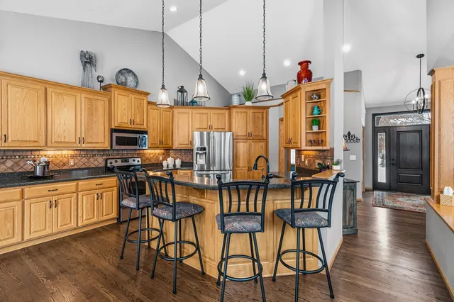 $650,000 | 1559 Stoneybrook Drive, Lino Lakes, MN 55038