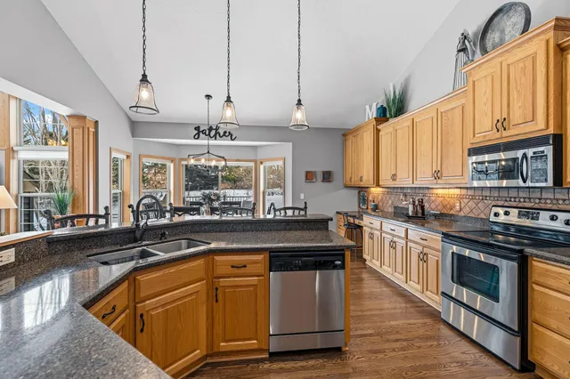 $650,000 | 1559 Stoneybrook Drive, Lino Lakes, MN 55038