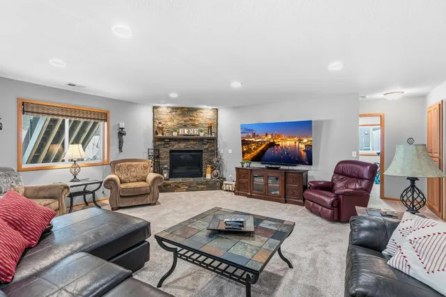 $650,000 | 1559 Stoneybrook Drive, Lino Lakes, MN 55038