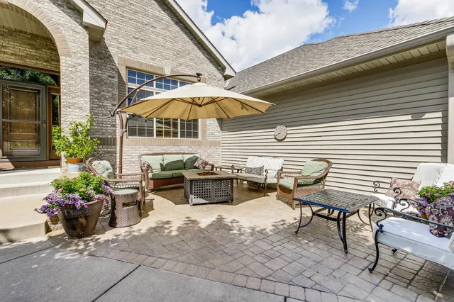 $650,000 | 1559 Stoneybrook Drive, Lino Lakes, MN 55038