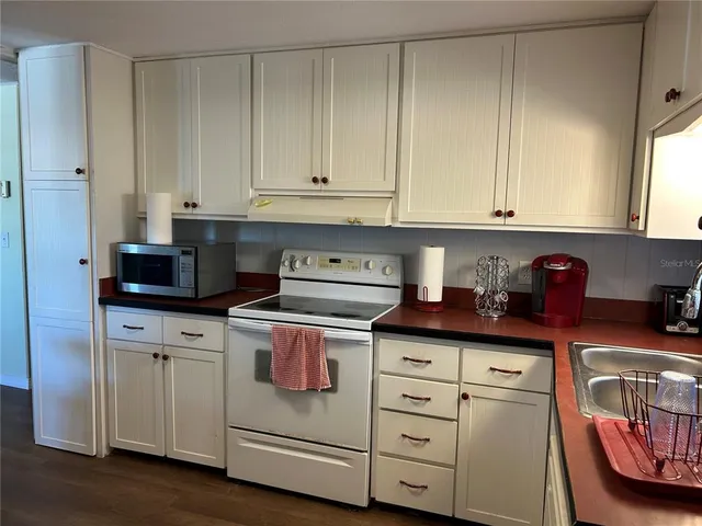 $198,900 | 4775 Tri Par Drive, Sarasota, FL 34234