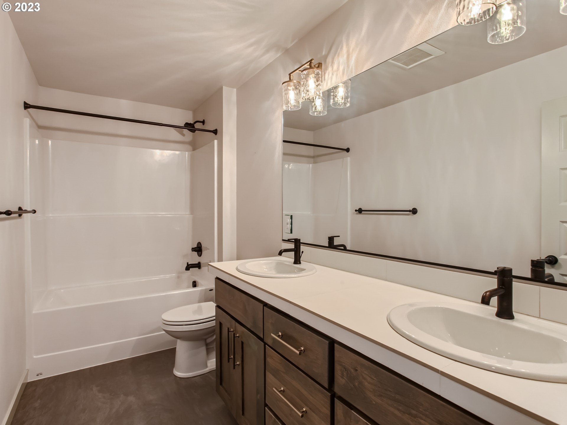 2400 South Eagle Ridge Drive Ridgefield, WA 98642 - Photo 27 of 34 Gallery Image 27