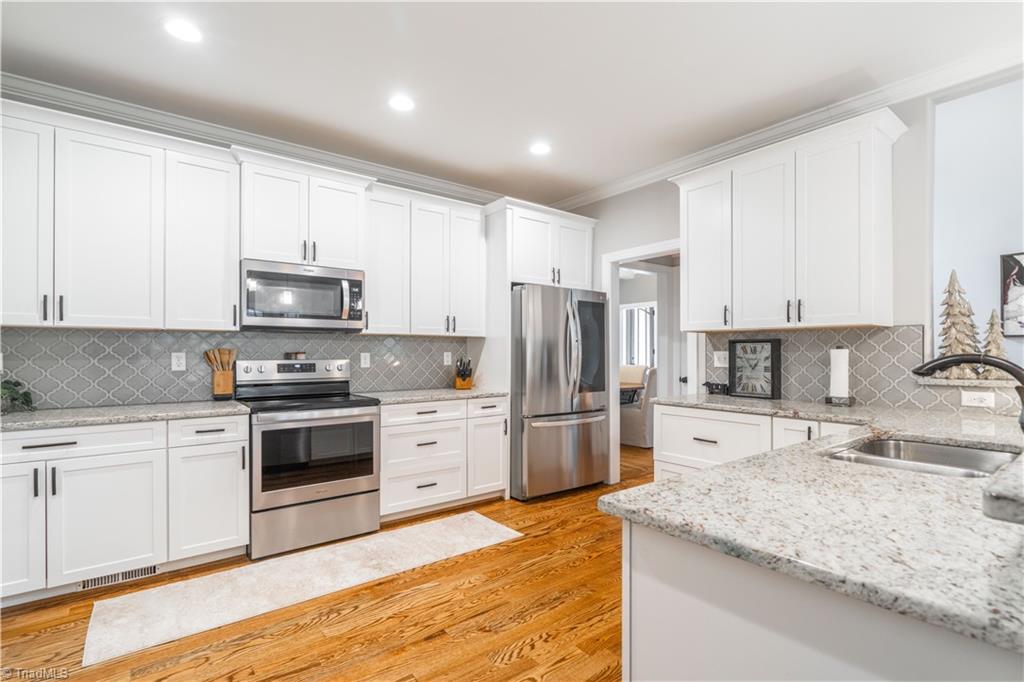 218 Hillcrest Drive Advance, NC 27006 - Photo 12 of 35