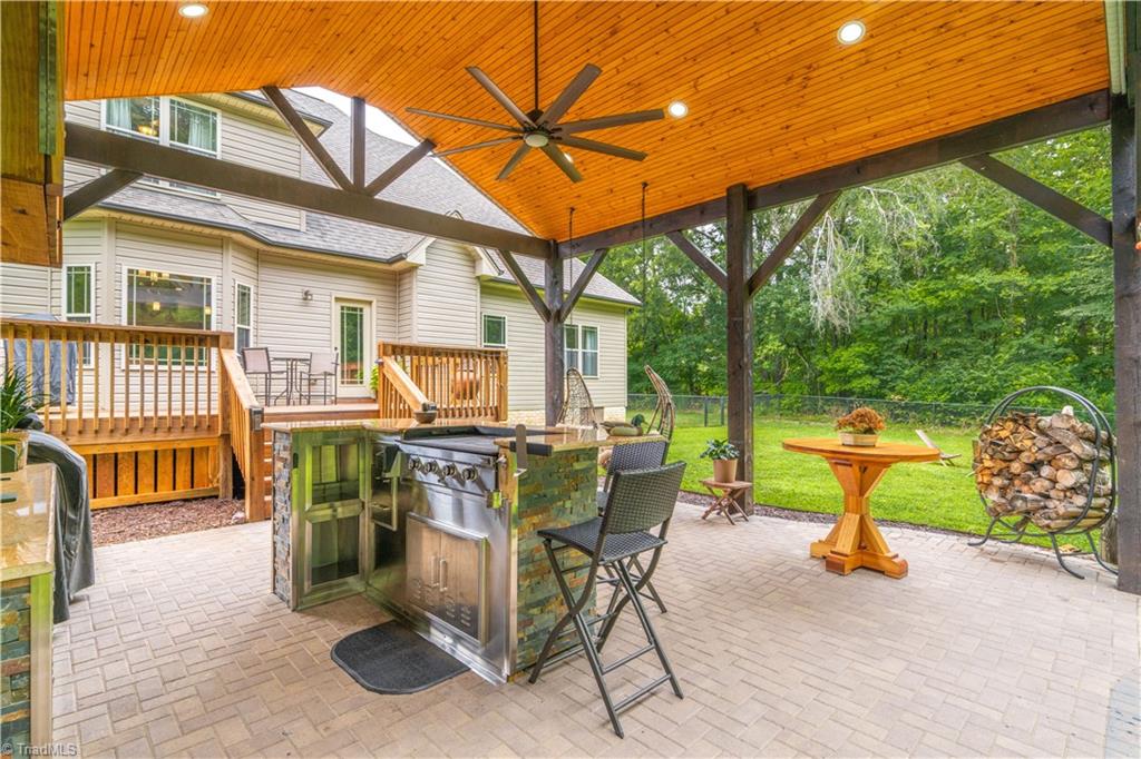 218 Hillcrest Drive Advance, NC 27006 - Photo 5 of 35