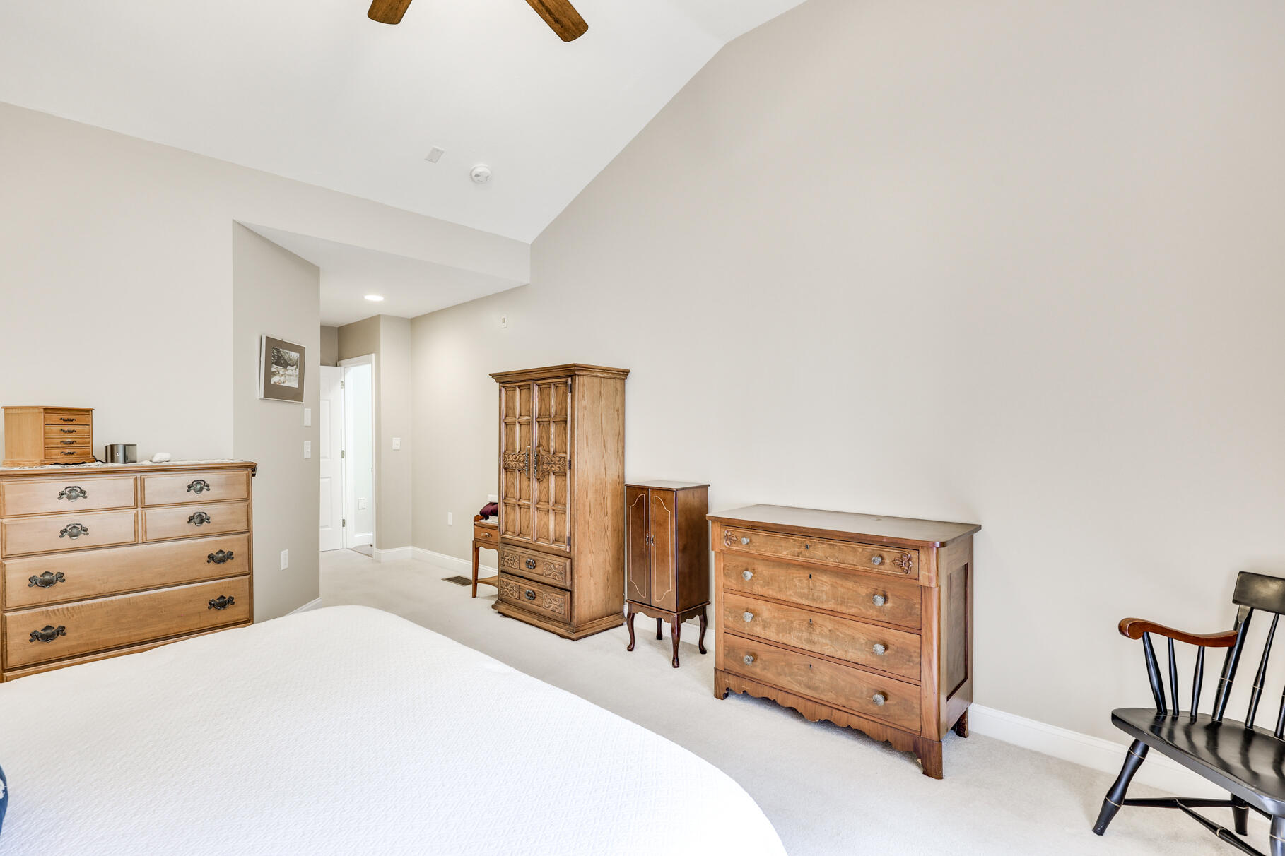 9 Stratford Ridge Mashpee, MA 02649 - Photo 29 of 34 a bedroom with a bed and furniture