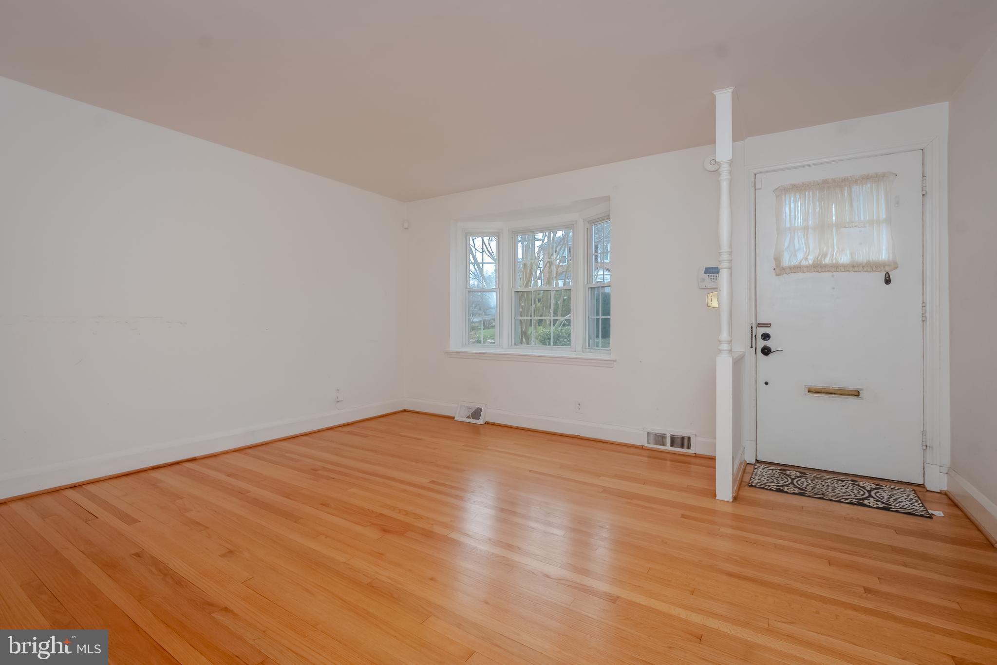 402 Overbrook Road Baltimore, MD 21212 - Photo 7 of 43