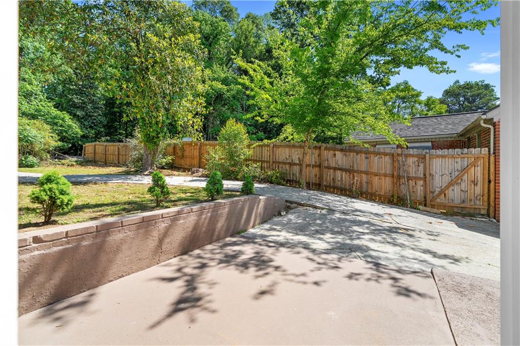 1689 Derry Avenue Southwest Atlanta, GA 30310 - Photo 36 of 45