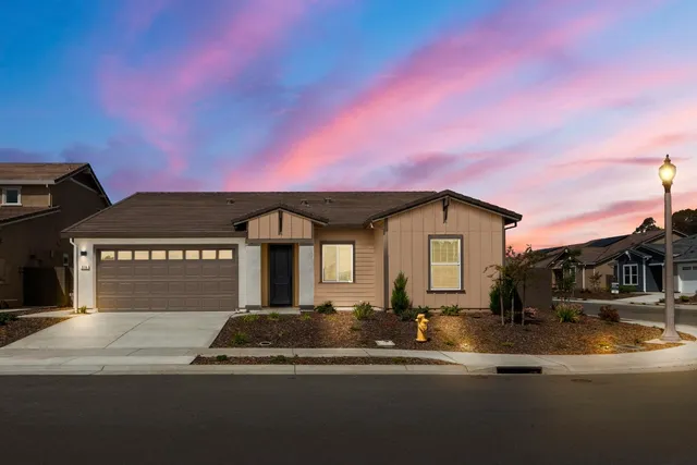 $738,177 | 816 Cross Crk Lane, Unit LOT68, Lincoln, CA 95648