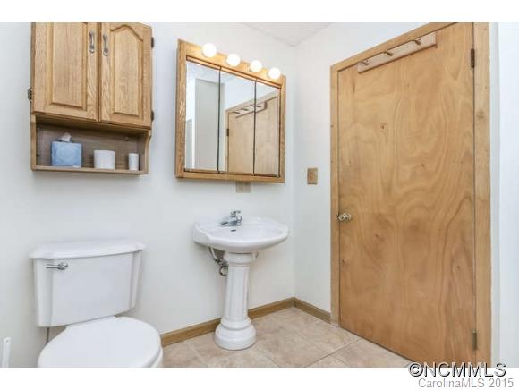 563 Rector Corner Road Marshall, NC 28753 - Photo 17 of 23 Gallery Image 17