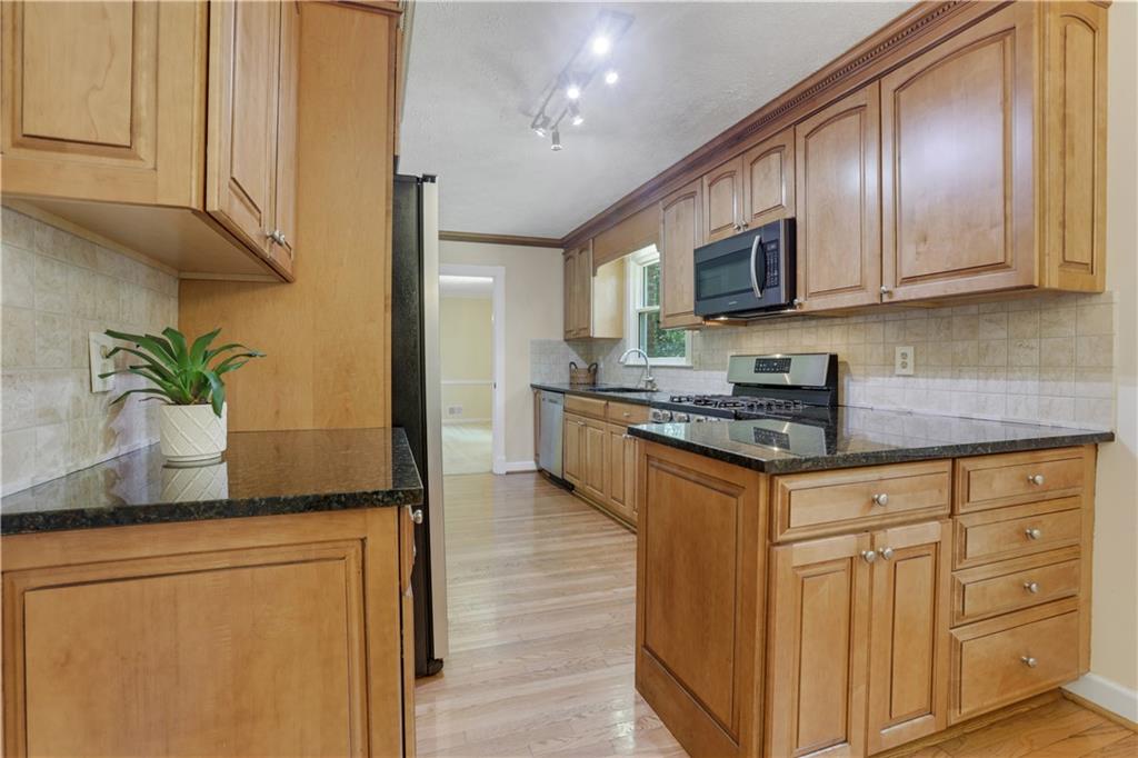 6268 Old Stone Mountain Road Tucker, GA 30087 - Photo 19 of 70