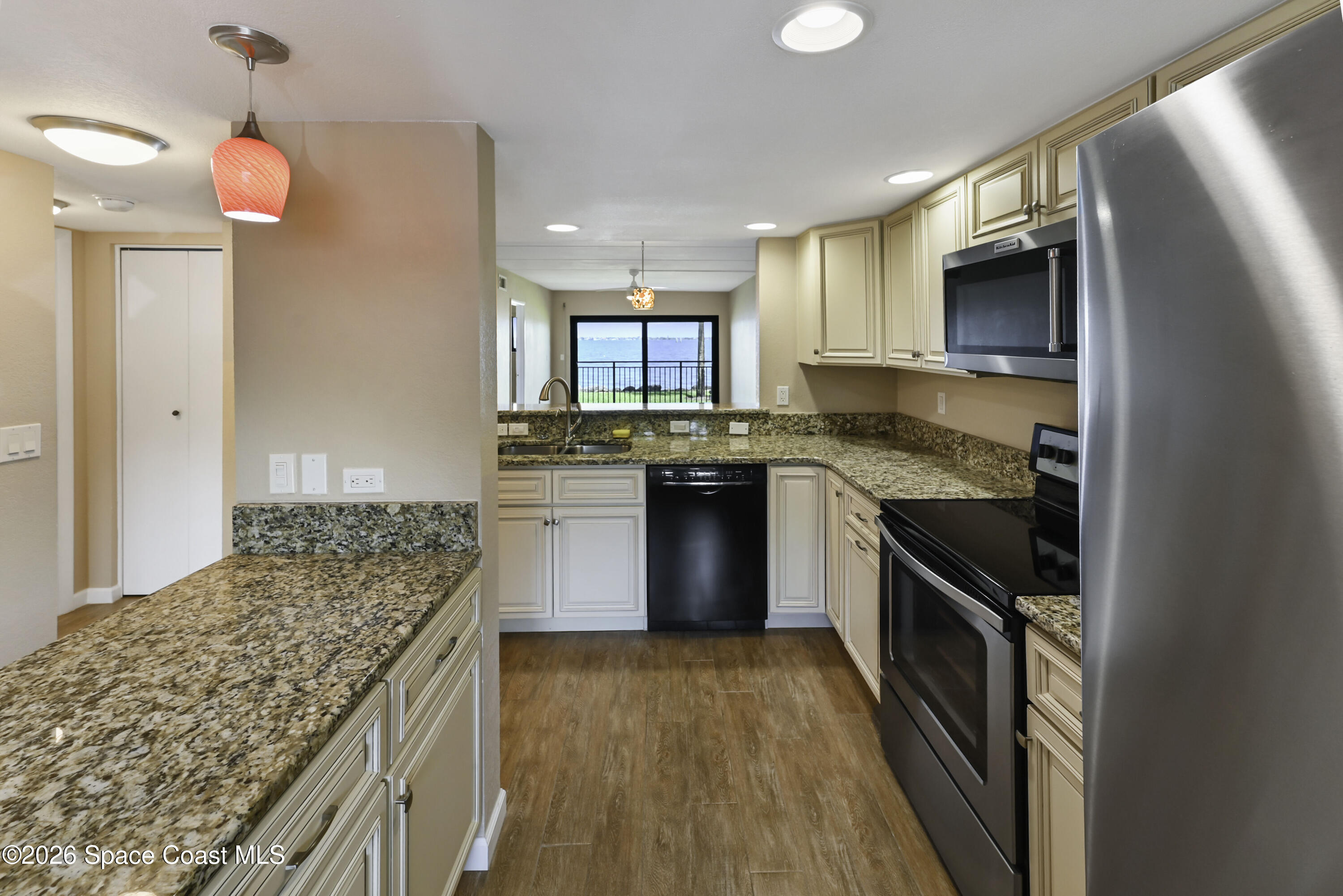 3901 Dixie Highway Northeast, Unit 102 Palm Bay, FL 32905 - Photo 5 of 46 Welcome Home!