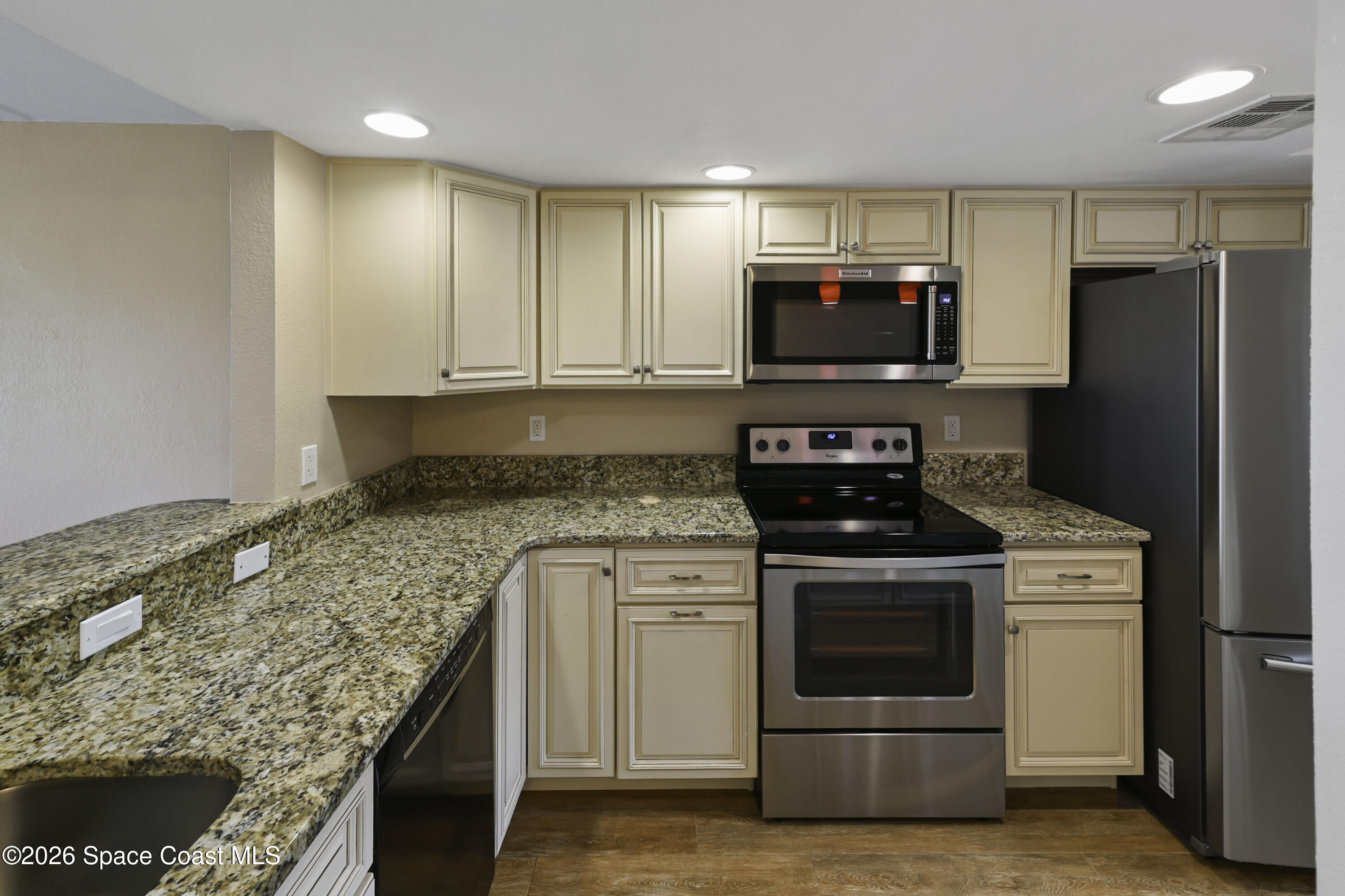 3901 Dixie Highway Northeast, Unit 102 Palm Bay, FL 32905 - Photo 6 of 46 Welcome Home!