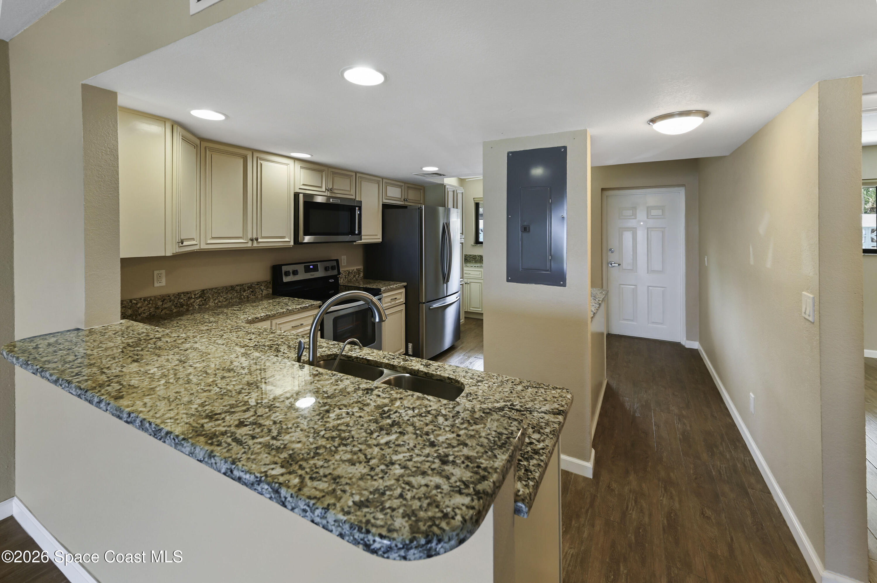 3901 Dixie Highway Northeast, Unit 102 Palm Bay, FL 32905 - Photo 7 of 46 Welcome Home!