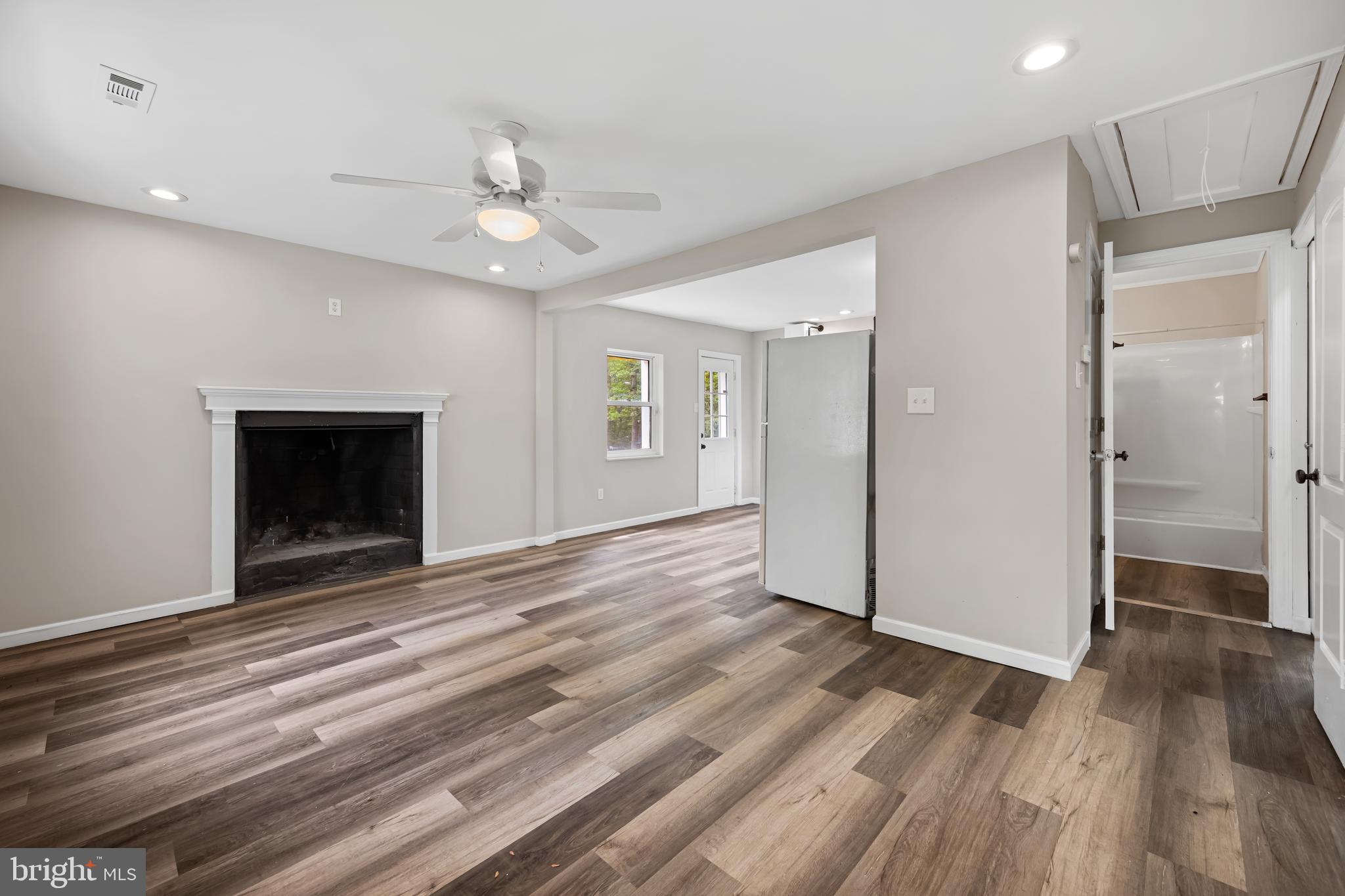 168 Silver Lake Drive Clementon, NJ 08021 - Photo 7 of 18