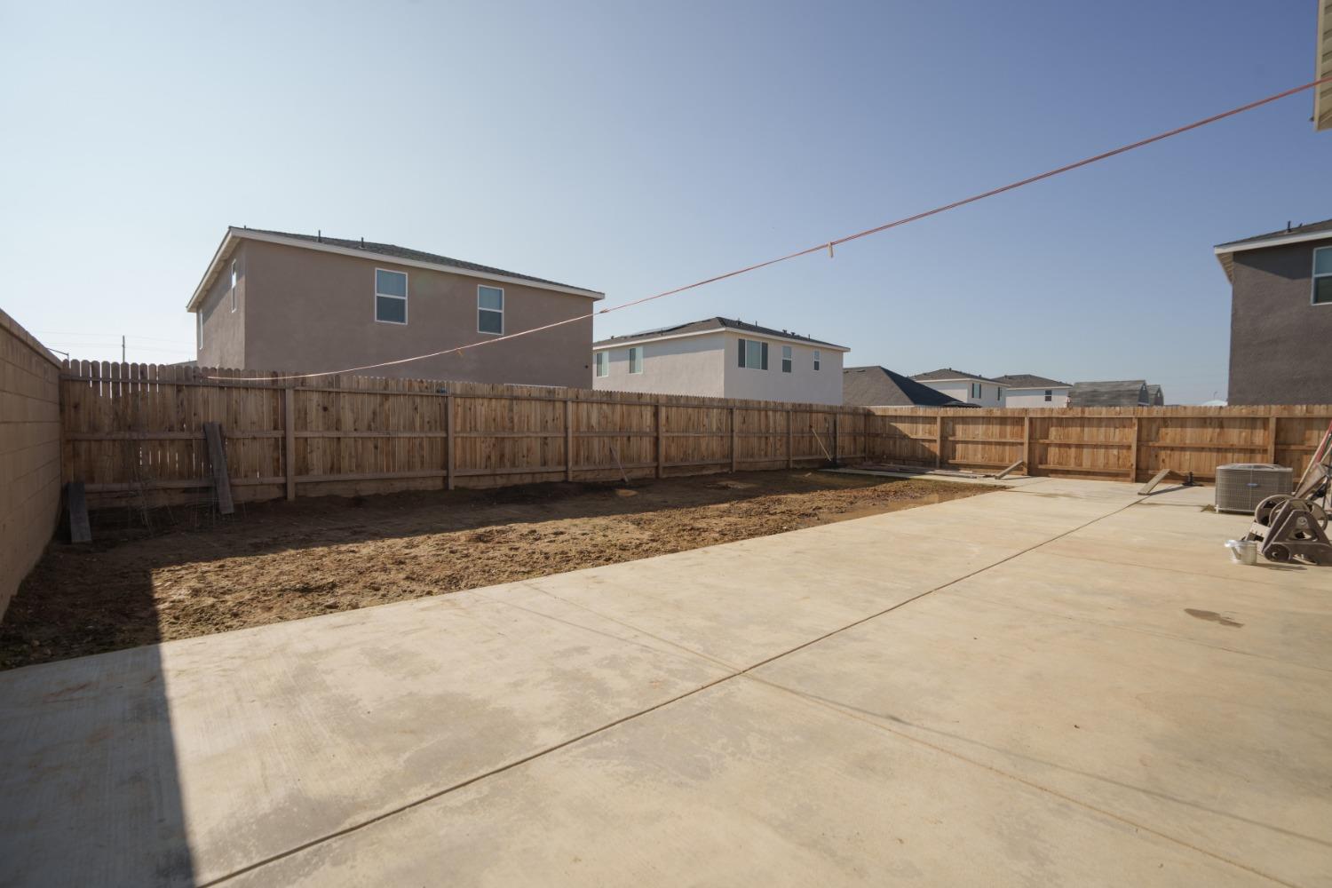 5769 West Austin Way Fresno, CA 93722 - Photo 28 of 32 a view of a terrace