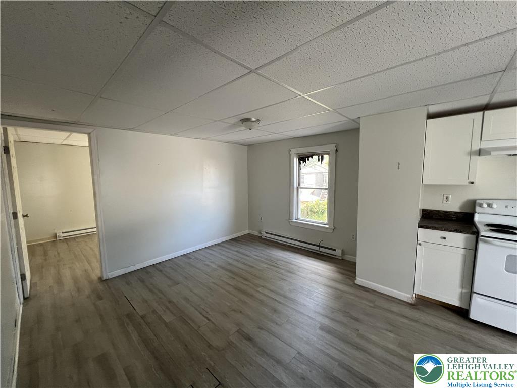 853 Lords Court Scranton, PA 18509 - Photo 3 of 10