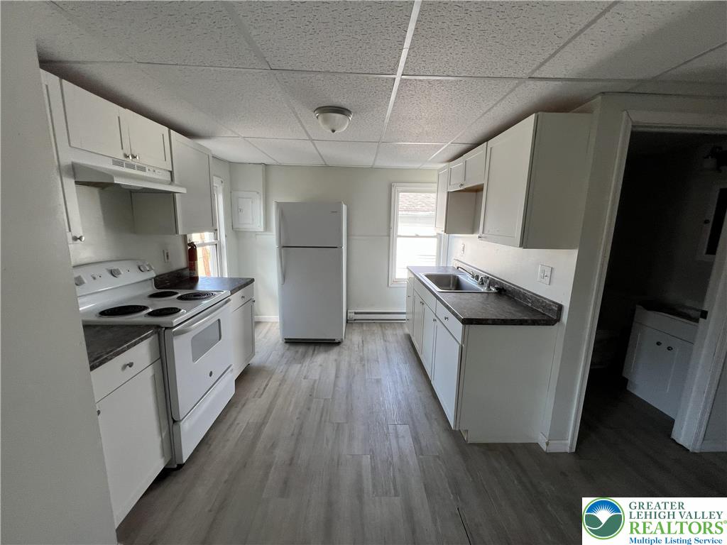 853 Lords Court Scranton, PA 18509 - Photo 4 of 10