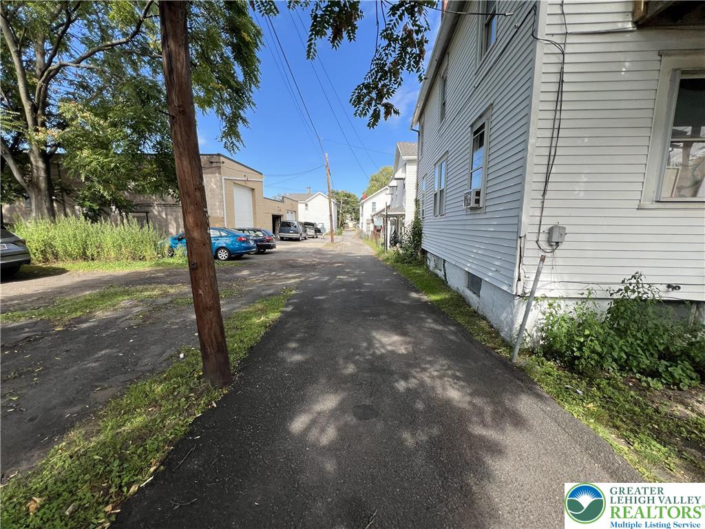 853 Lords Court Scranton, PA 18509 - Photo 8 of 10