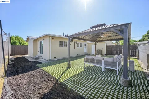 $1,195,000 | 21132 Tyee Court, Castro Valley, CA 94546