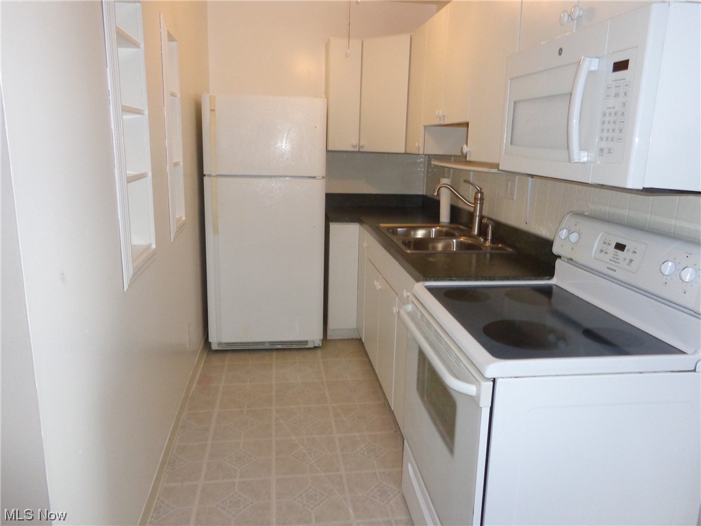 5651 Broadview Road, Unit E2 Cleveland, OH 44134 - Photo 7 of 13
