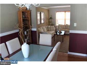 829 North Forklanding Road Maple Shade, NJ 08052 - Photo 3 of 12 Dining Room