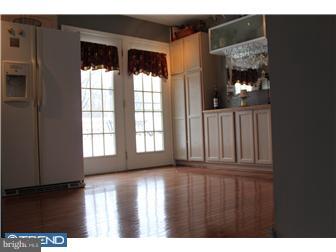 829 North Forklanding Road Maple Shade, NJ 08052 - Photo 10 of 12 Kitchen