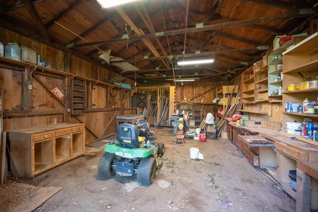 a view of a yard with an trees