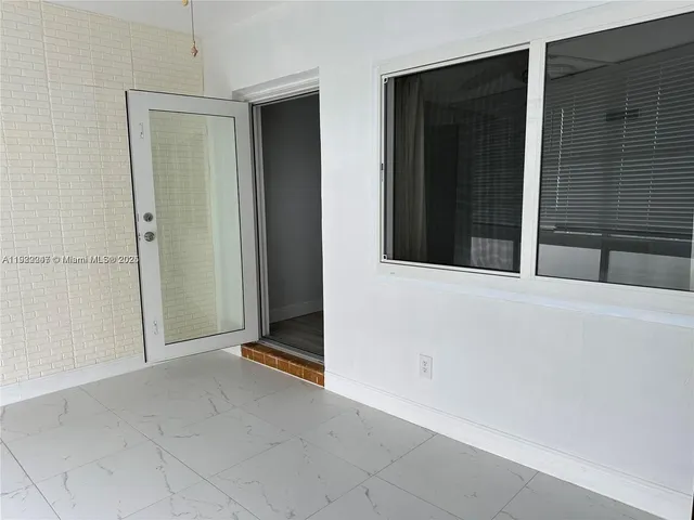 a view of an entrance of the house