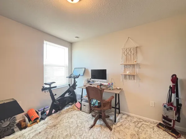 $2,500 | 2410 Southeast Tarvest Way, Stuart, FL 34997