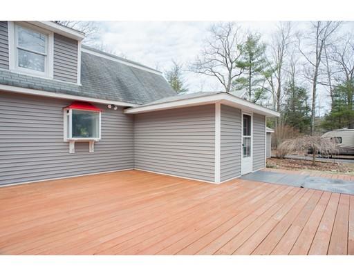 40 Kruse Road Hubbardston, MA 01452 - Photo 8 of 28 a view of a backyard of the house