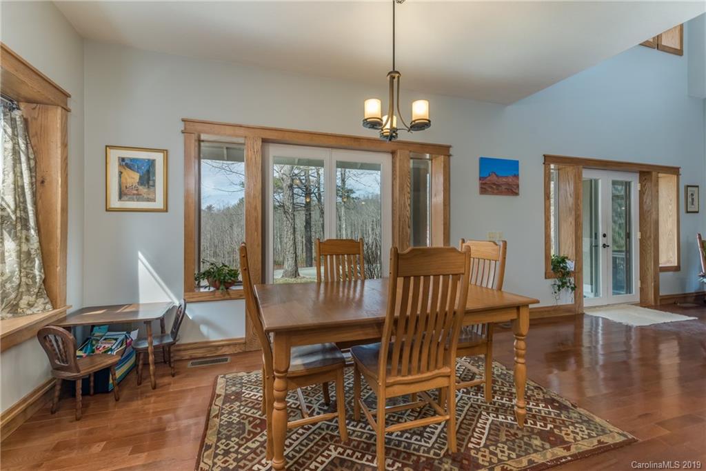 333 Bothwell Road Hendersonville, NC 28792 - Photo 3 of 34 Gallery Image 3