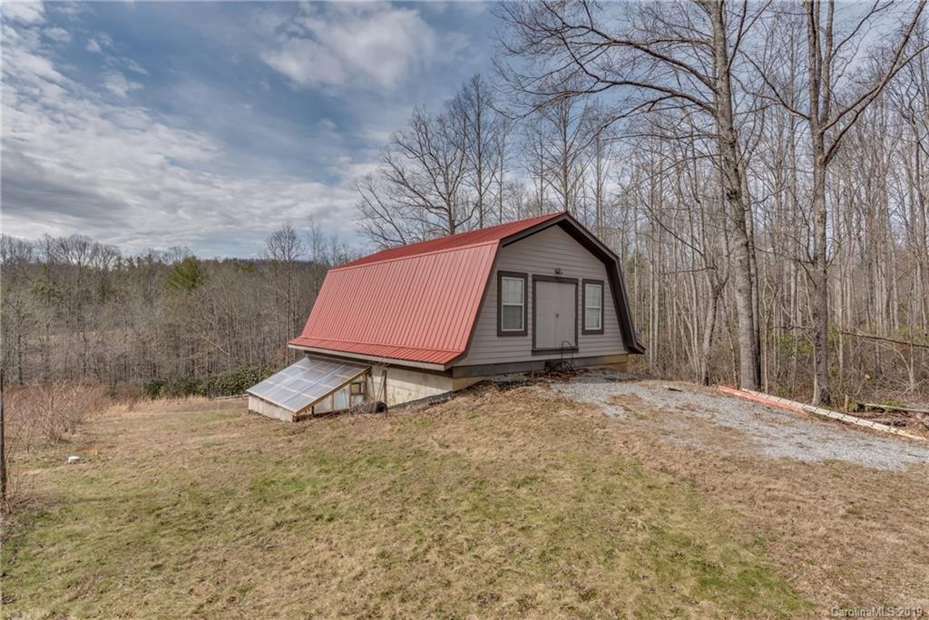 333 Bothwell Road Hendersonville, NC 28792 - Photo 28 of 34 Gallery Image 28