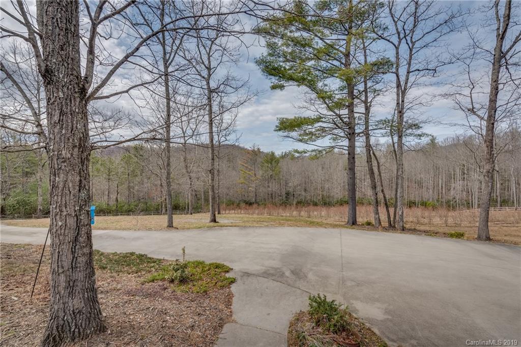 333 Bothwell Road Hendersonville, NC 28792 - Photo 31 of 34 Gallery Image 31