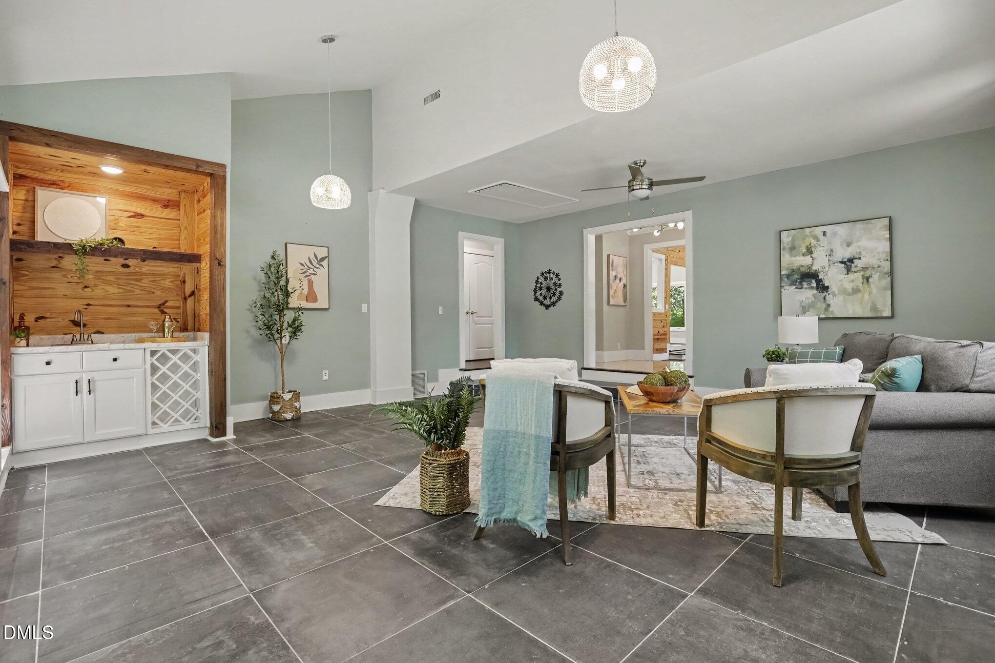 1012 Lansing Avenue Durham, NC 27713 - Photo 17 of 38 017_file_1250