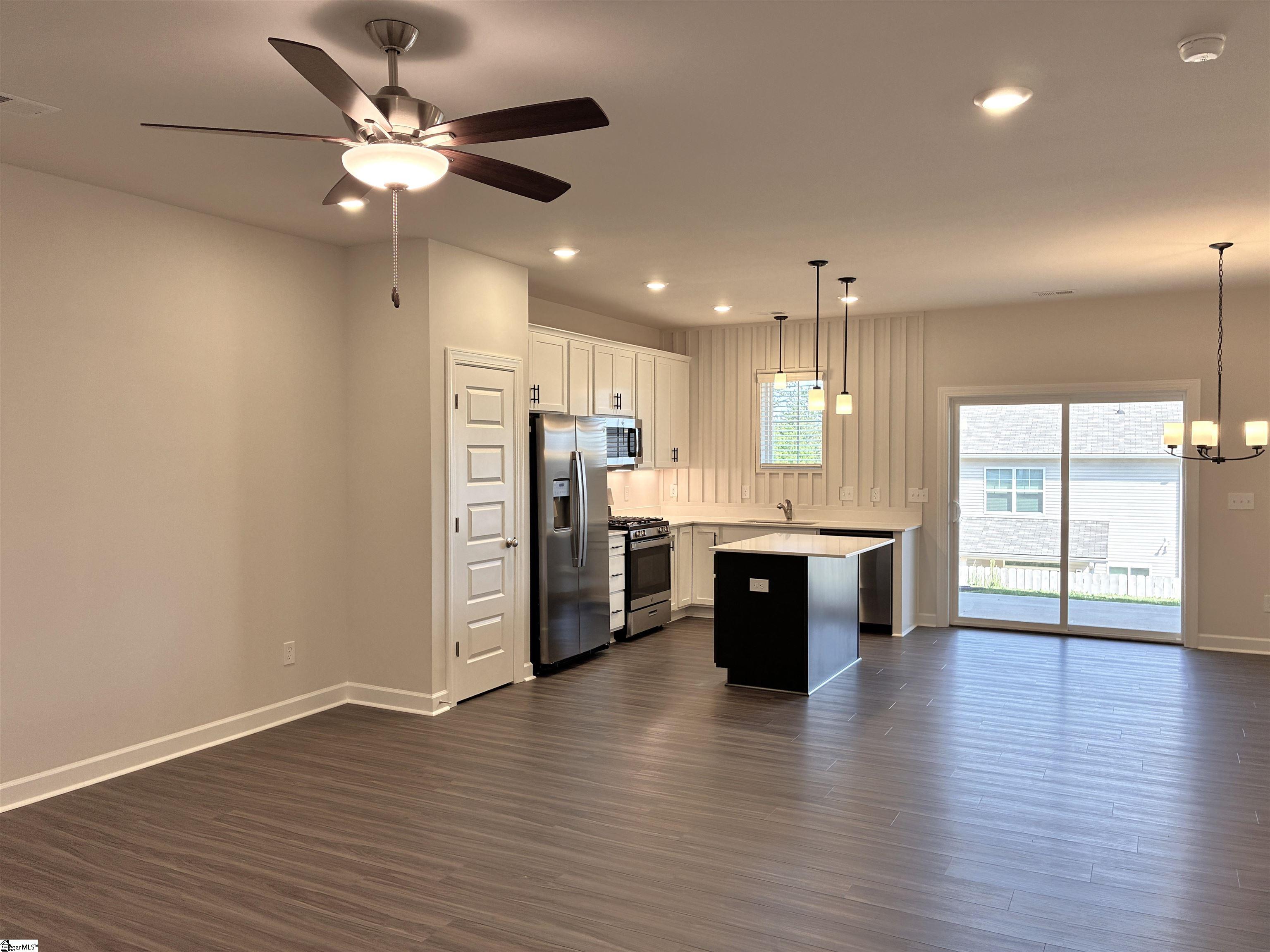 232 Crimson Tree Court Greenville, SC 29607 - Photo 2 of 22