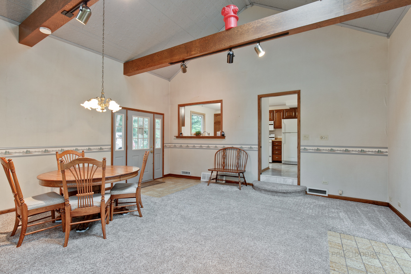 320 Roberts Road Inverness, IL 60067 - Photo 6 of 28