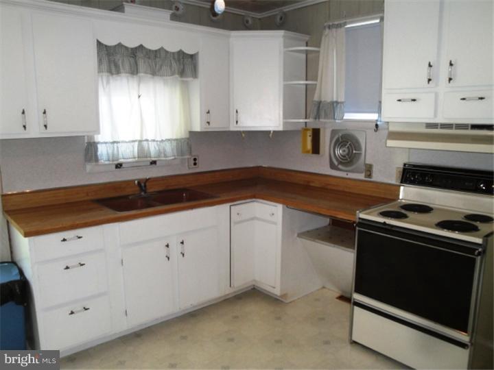 532 Pershing Boulevard Reading, PA 19607 - Photo 10 of 14 Gallery Image 10