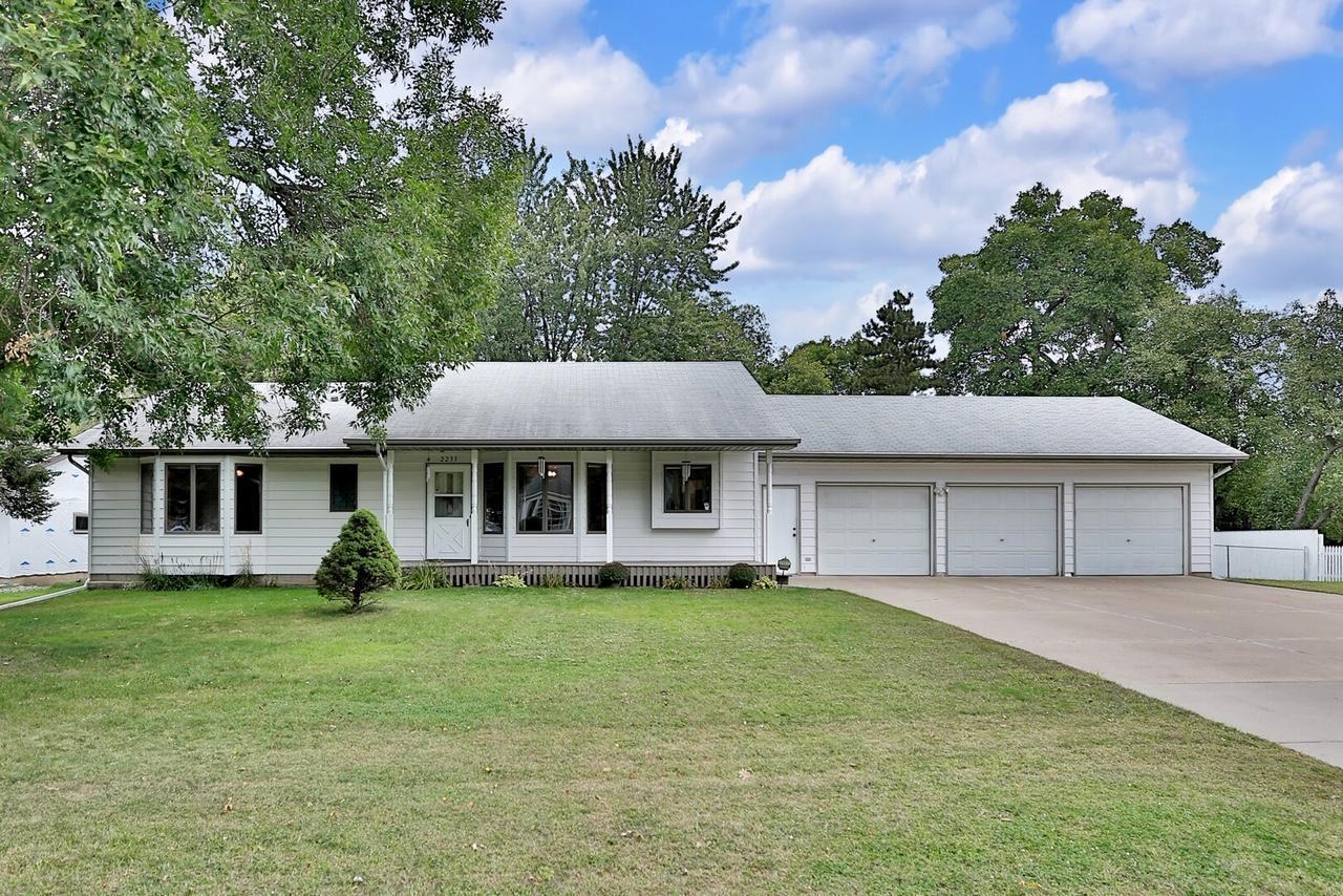 2233 Ripley Avenue Maplewood, MN 55109 - Photo 1 of 1 Gallery Image 1